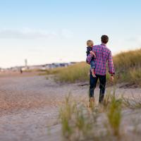 Image credit: Danielle MacInnes (https://unsplash.com/@dsmacinnes) Resized image, 200 × 200 px, 29kB