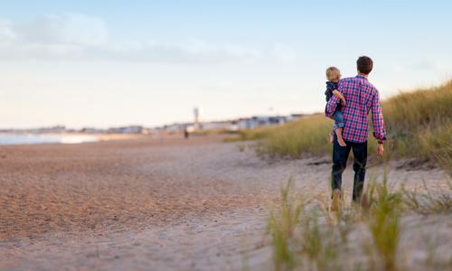 Image credit: Danielle MacInnes (https://unsplash.com/@dsmacinnes) Resized image, 500 × 300 px, 98kB